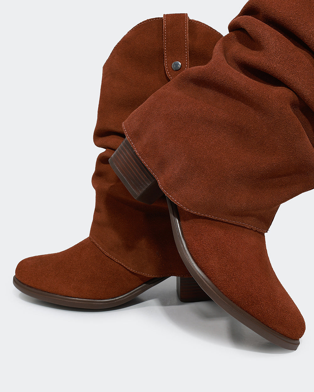 Bota Western Polaina Slouchy Cano Médio Camurça Marrom Villa Griffe