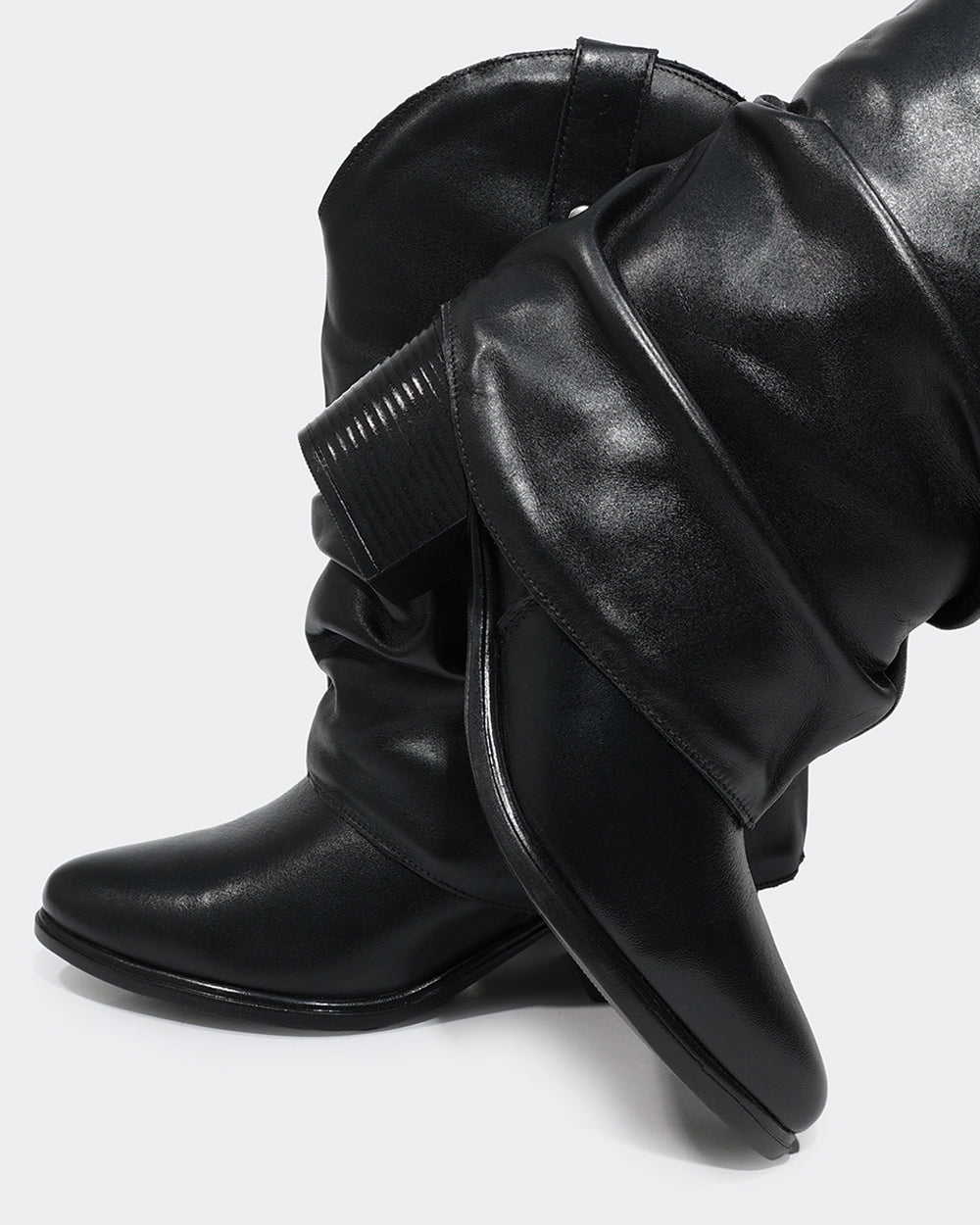 Bota Western Polaina Slouchy Cano Médio Preta Villa Griffe