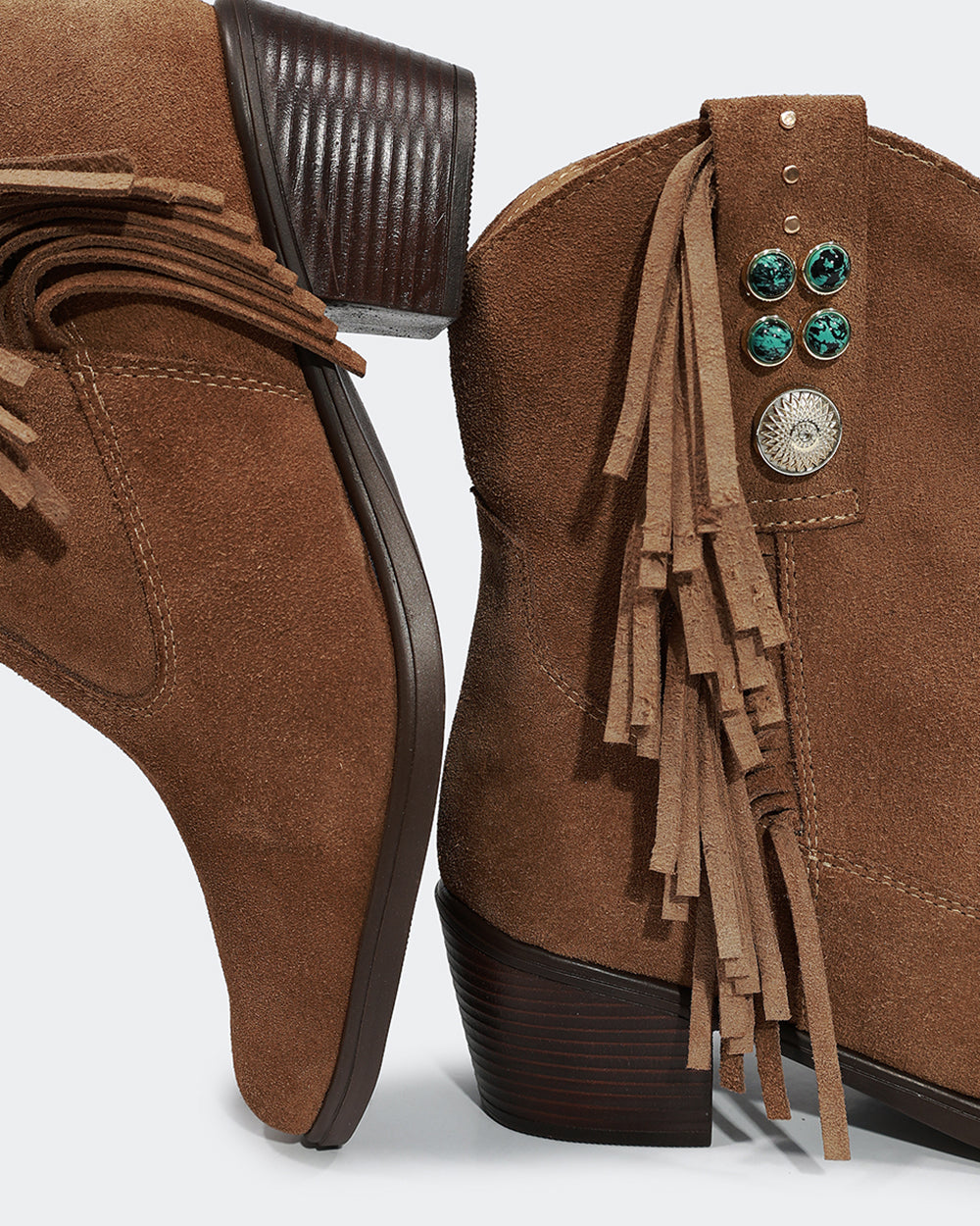 Bota Western Franjas Cano Curto Camurça Amêndoa Villa Griffe