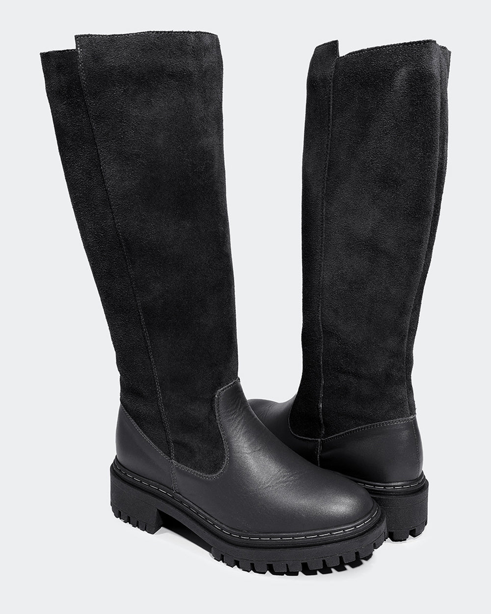 Bota Montaria Tratorada Cano Longo Preta Villa Griffe