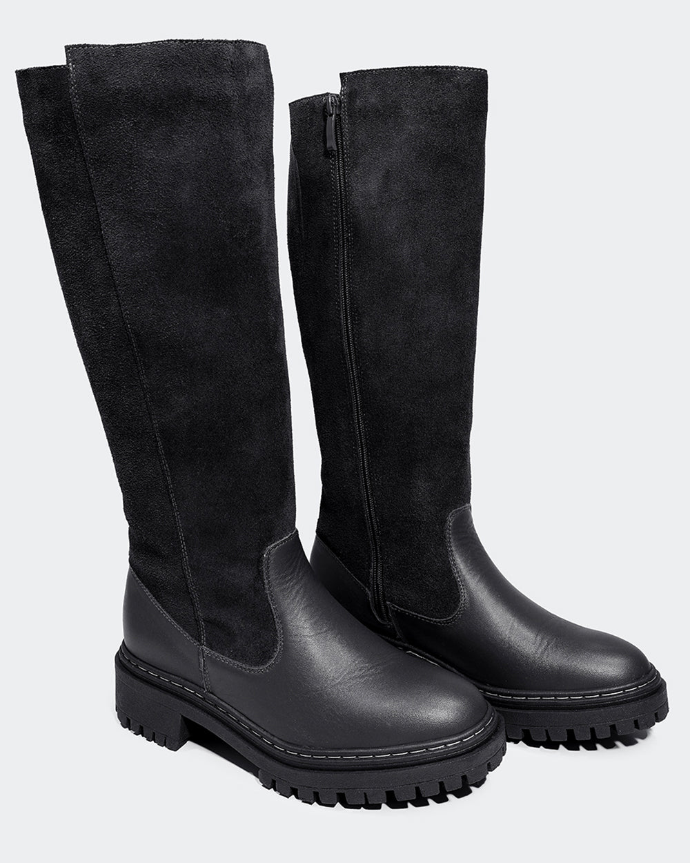 Bota Montaria Tratorada Cano Longo Preta Villa Griffe