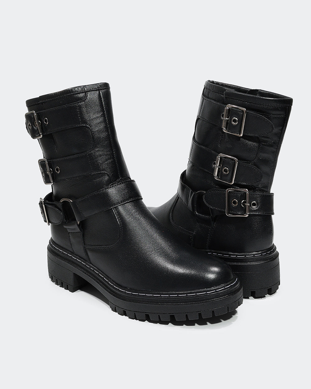 Coturno Mix Fivelas Cano Baixo Preto Villa Griffe