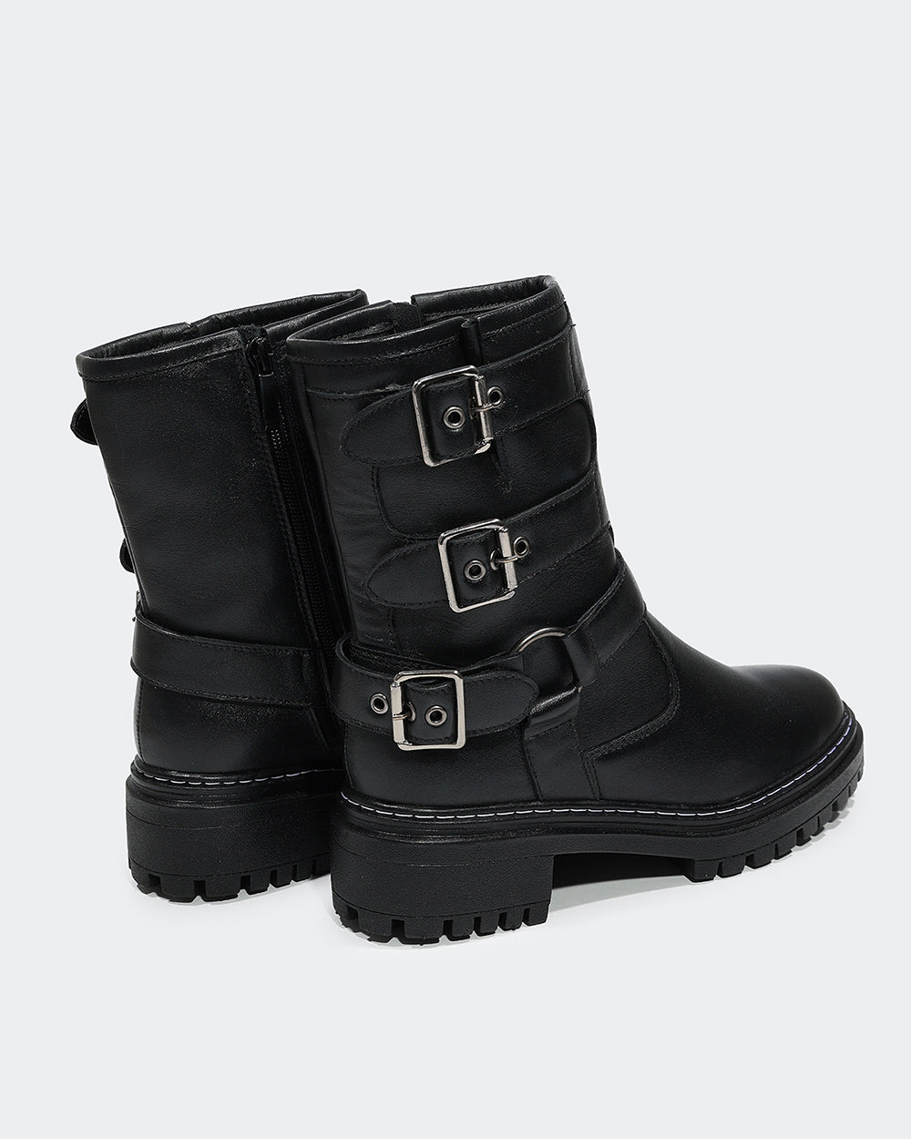 Coturno Mix Fivelas Cano Baixo Preto Villa Griffe