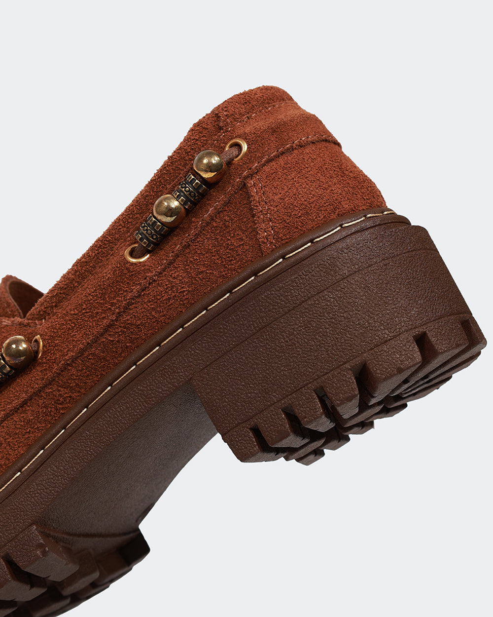 Mocassim Trissê Camurça Camel Villa Griffe