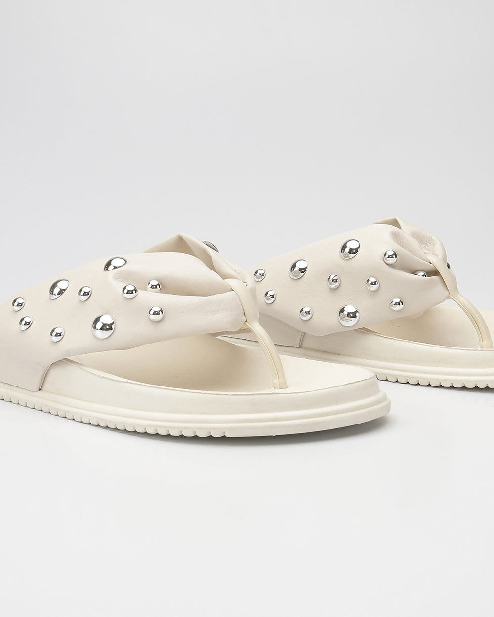 Papete Tira Acolchoada Esferas Off White Villa Griffe